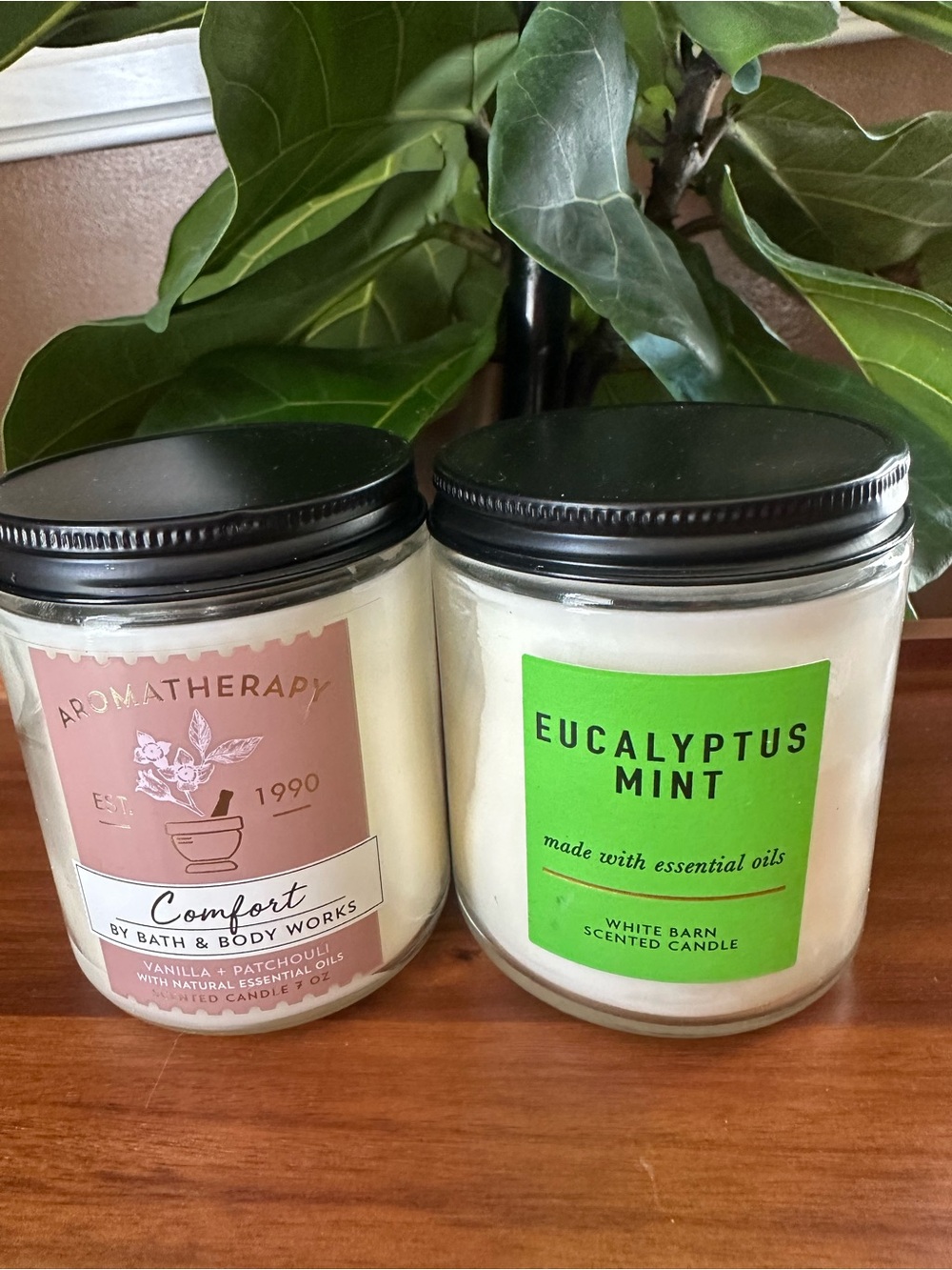 2 BATH & BODY WORKS WHITE BARN SCENTED
